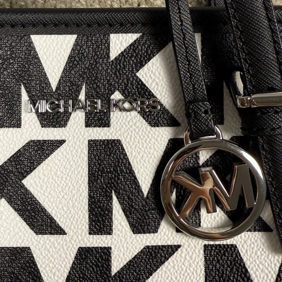 Michael Kors Jet Set Travel Tote Small - Black and White - Picture 10 of 16